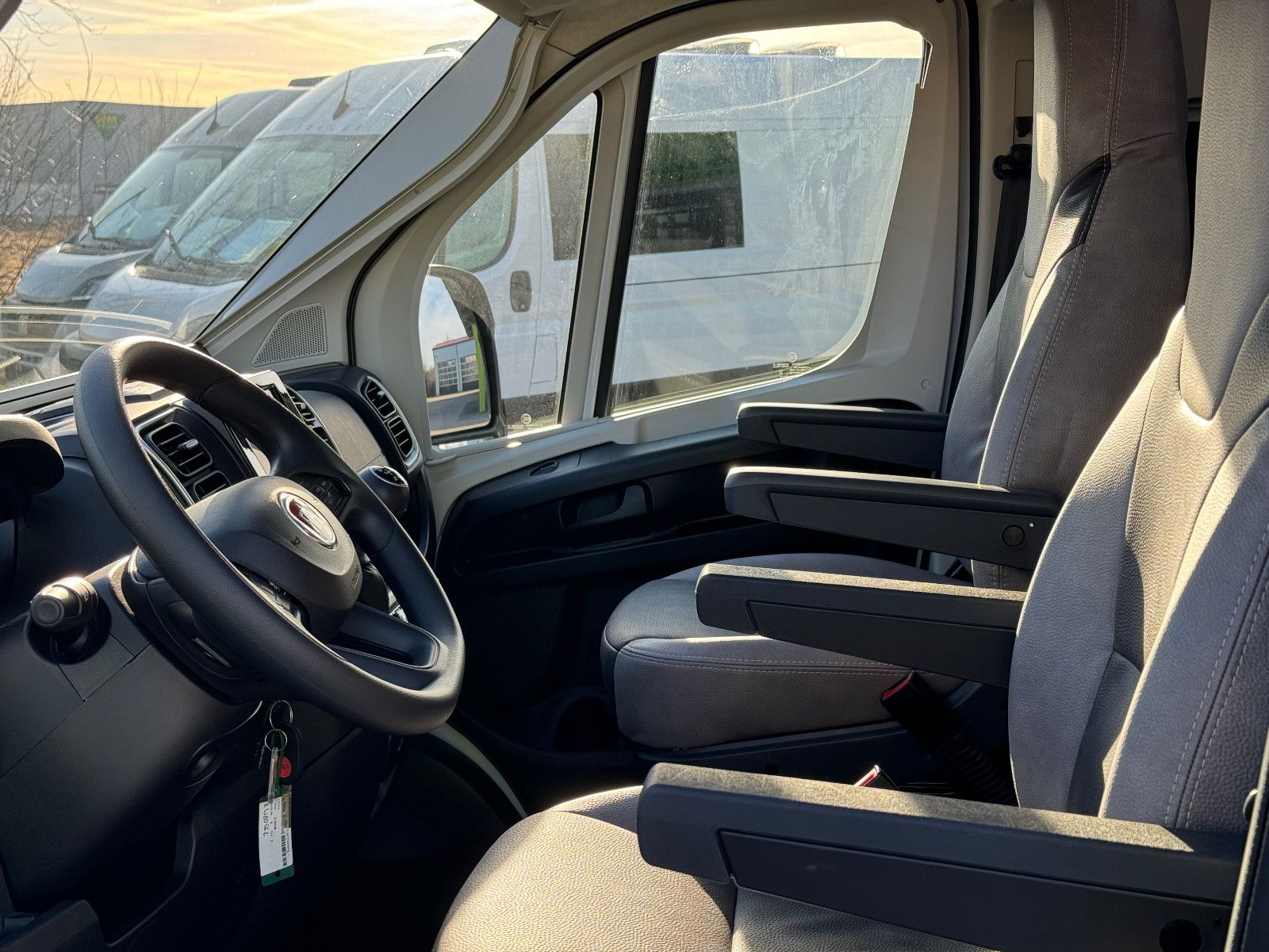 Fahrzeugabbildung Fiat Ducato - Furgok - Landsberg - 600/4/4 LF (AHK)