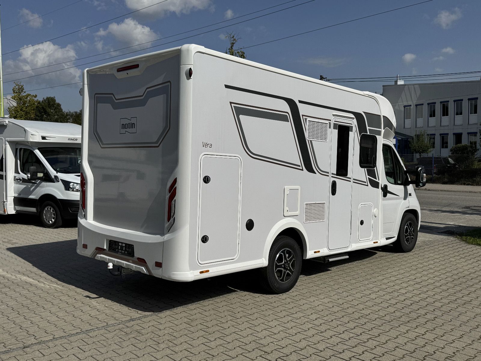 Fahrzeugabbildung Notin Vera (4,4t, Heavy Paket, AHK, Automatik)