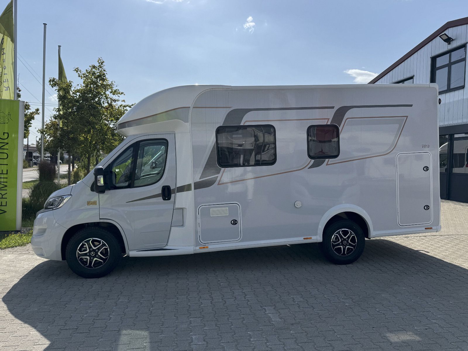 Fahrzeugabbildung Fiat Notin Vera (4,4t, Heavy Paket, AHK, Automatik)