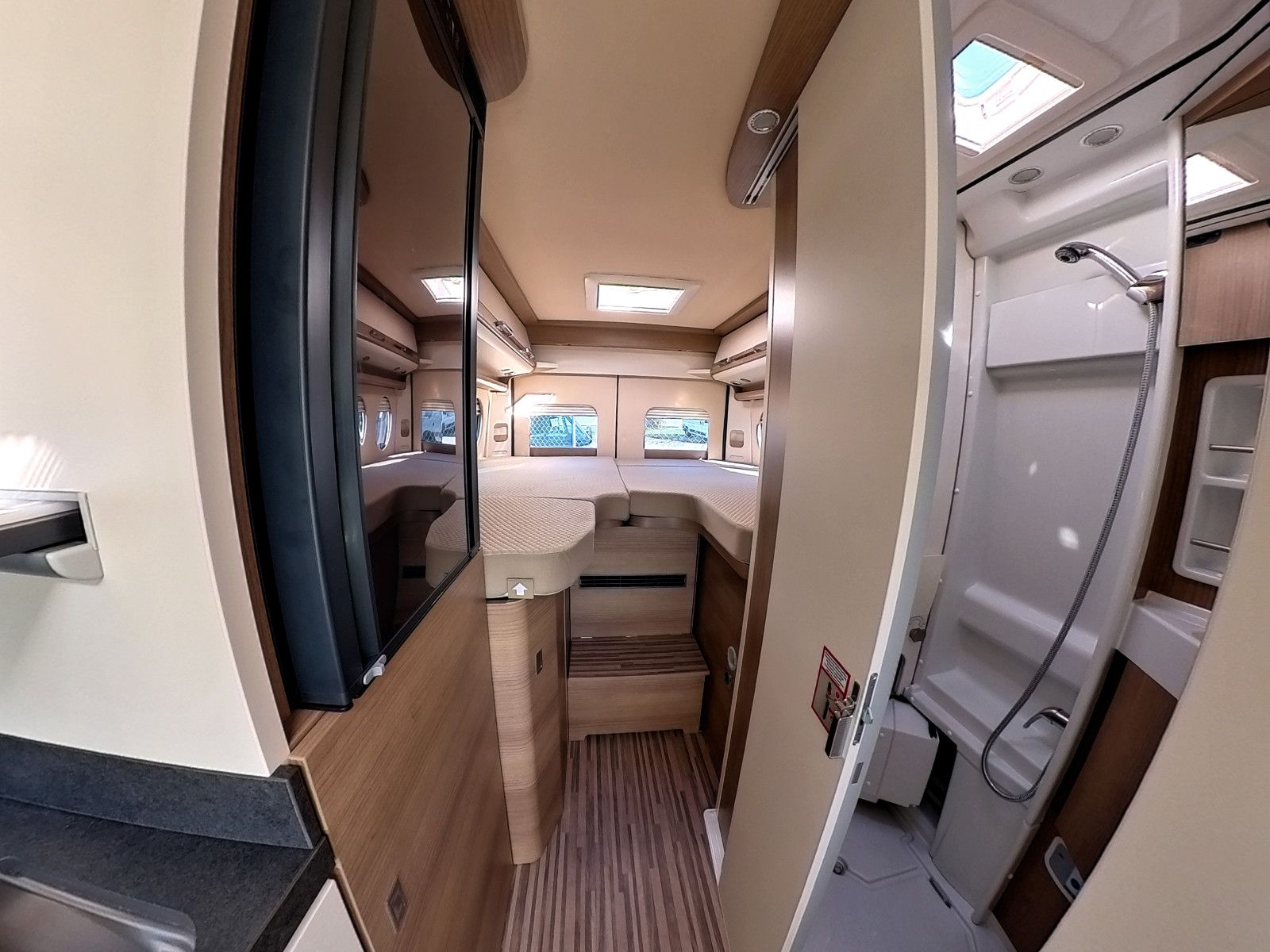 Fahrzeugabbildung Malibu 640 LE comfort coupé (Automatik, Navi, Markise)