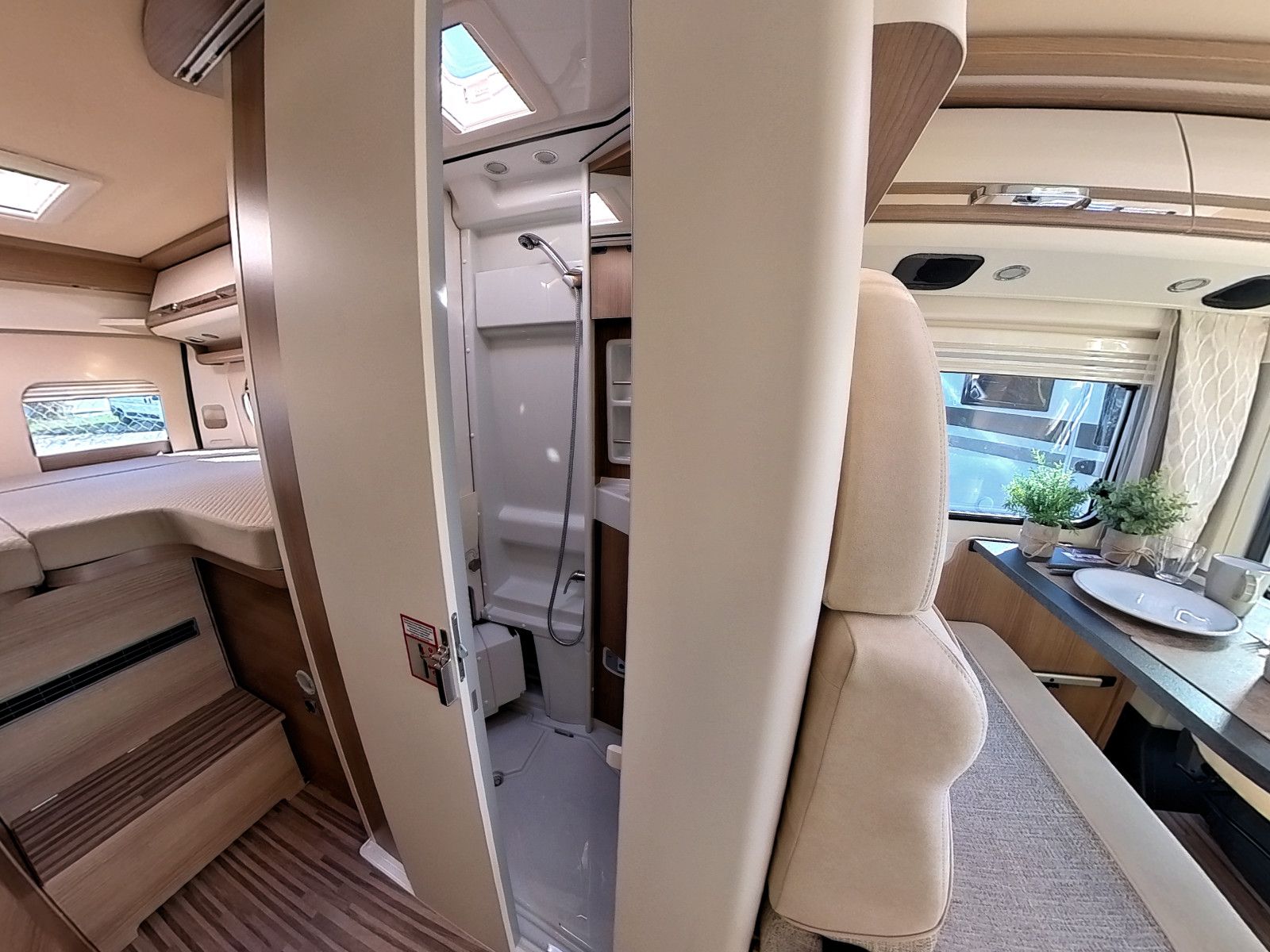 Fahrzeugabbildung Malibu 640 LE comfort coupé (Automatik, Navi, Markise)