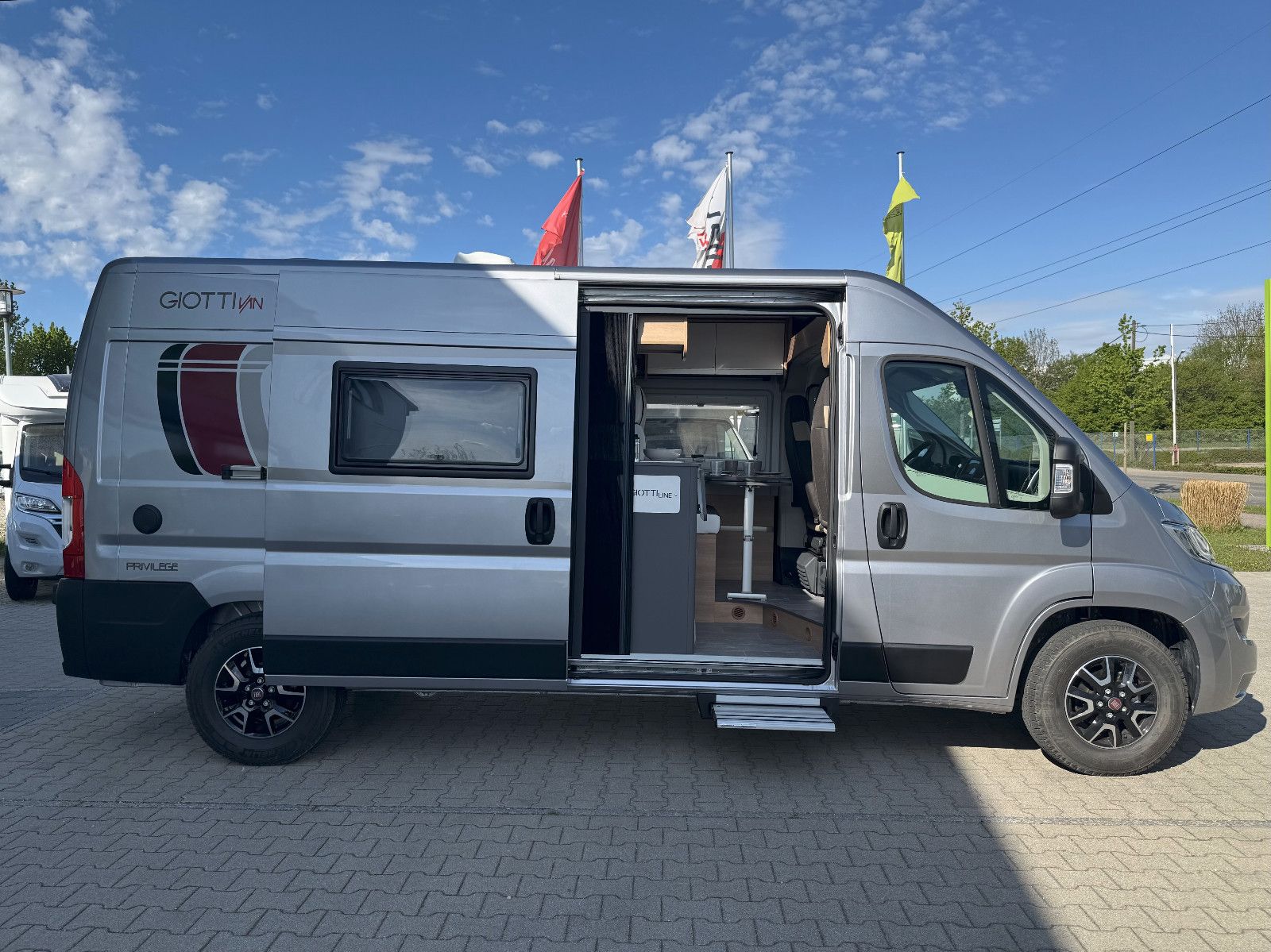 Fahrzeugabbildung GiottiLine Giottivan 60T - Fiat (Rückfahrkamera)