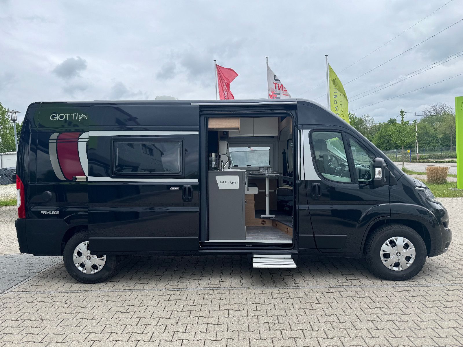 Fahrzeugabbildung GiottiLine Giottivan 60T - Peugeot (Rückfahrkamera)