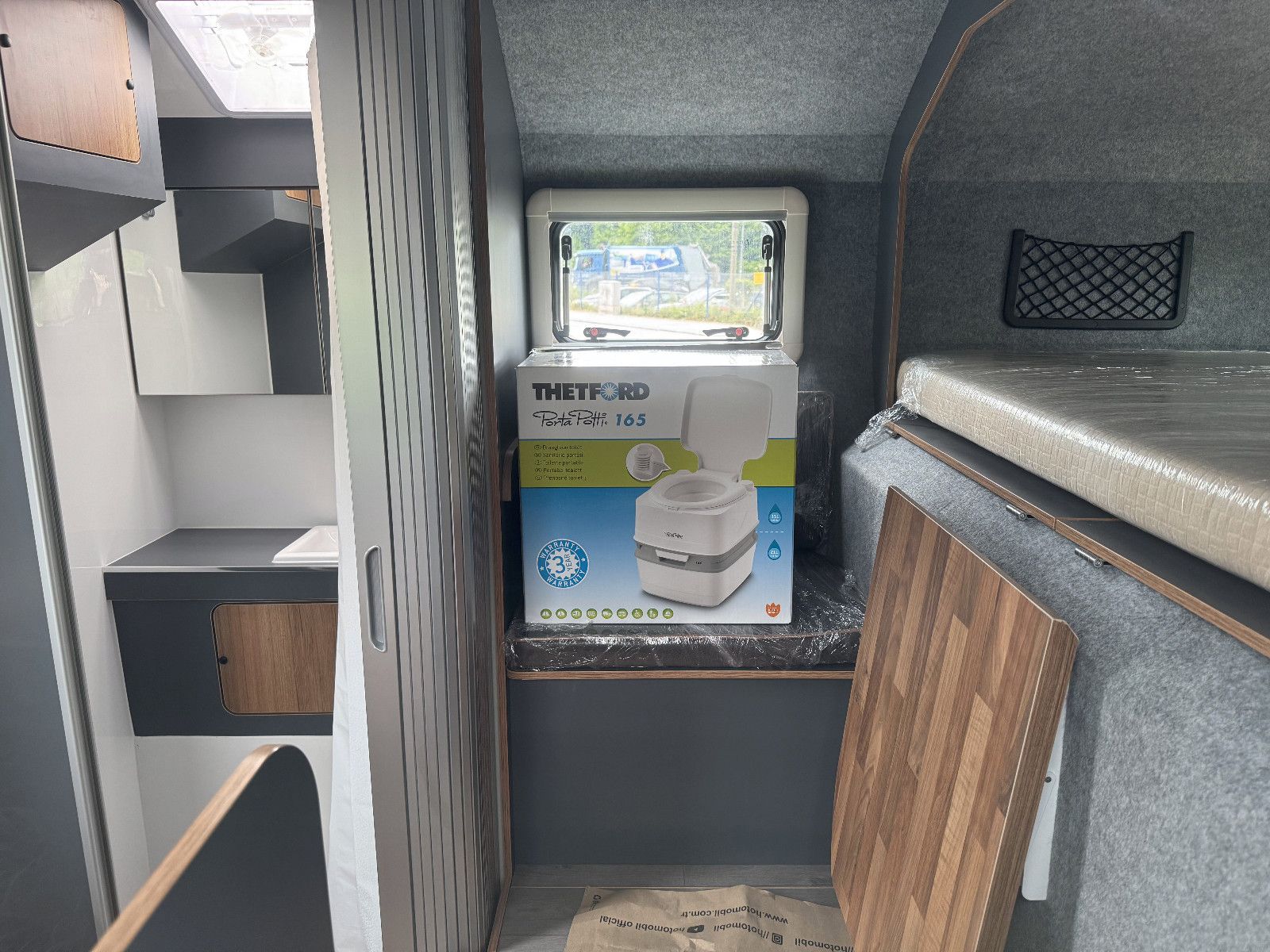 Fahrzeugabbildung Andere Hotomobil Gladiator Premium (mit Dusche)