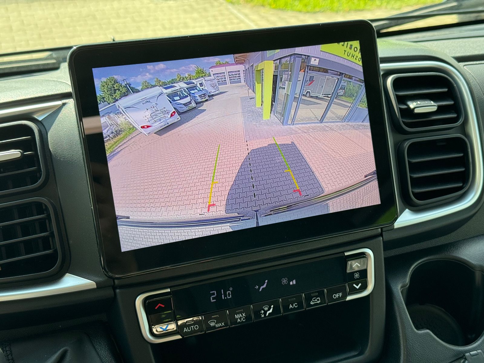 Fahrzeugabbildung Carado CV602 Pro [Navigation, Markise, uvm.]