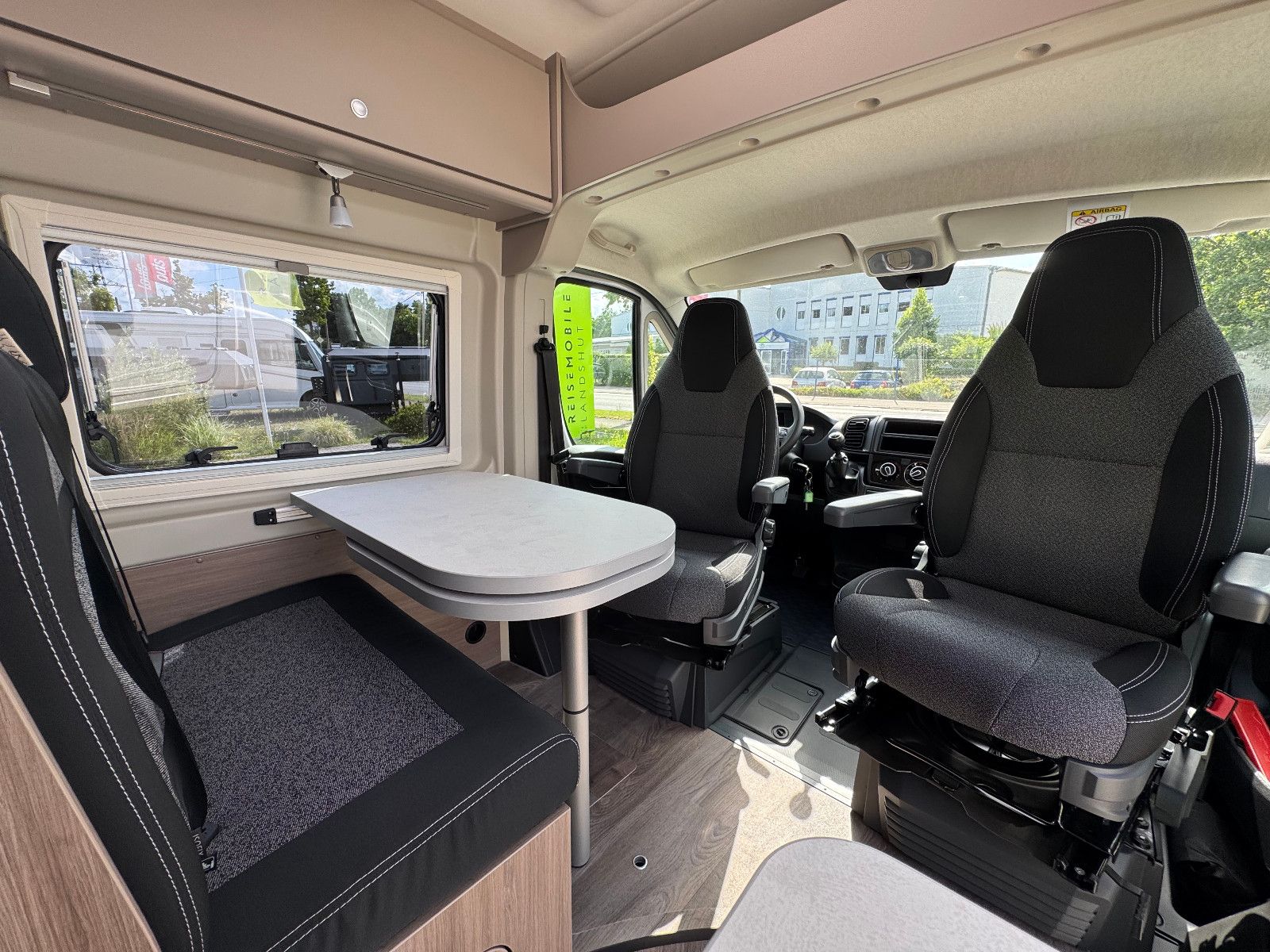 Fahrzeugabbildung Carado CV600