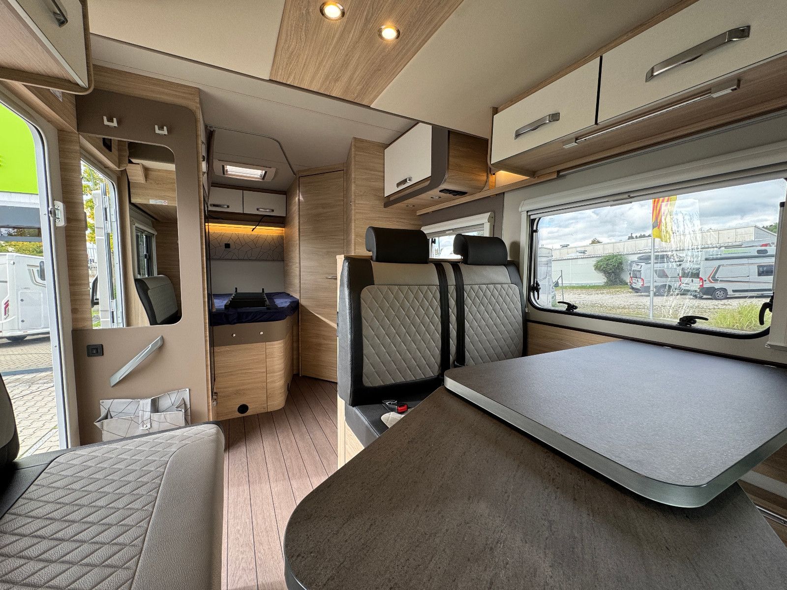 Fahrzeugabbildung Weinsberg CaraSuite 650 MF