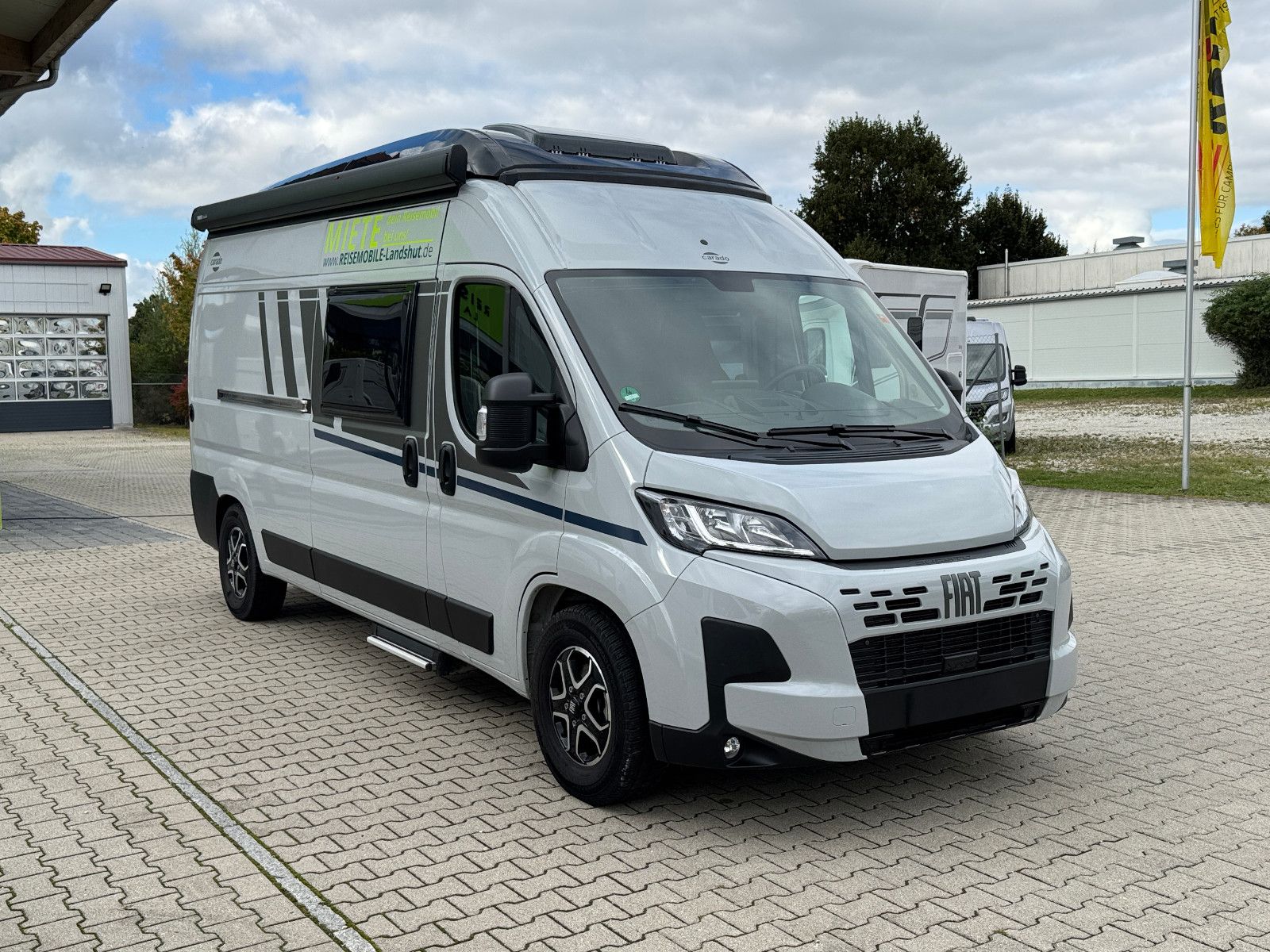 Fahrzeugabbildung Carado CV600 Pro (Aufstelldach, Navi, AHK, Kamera)