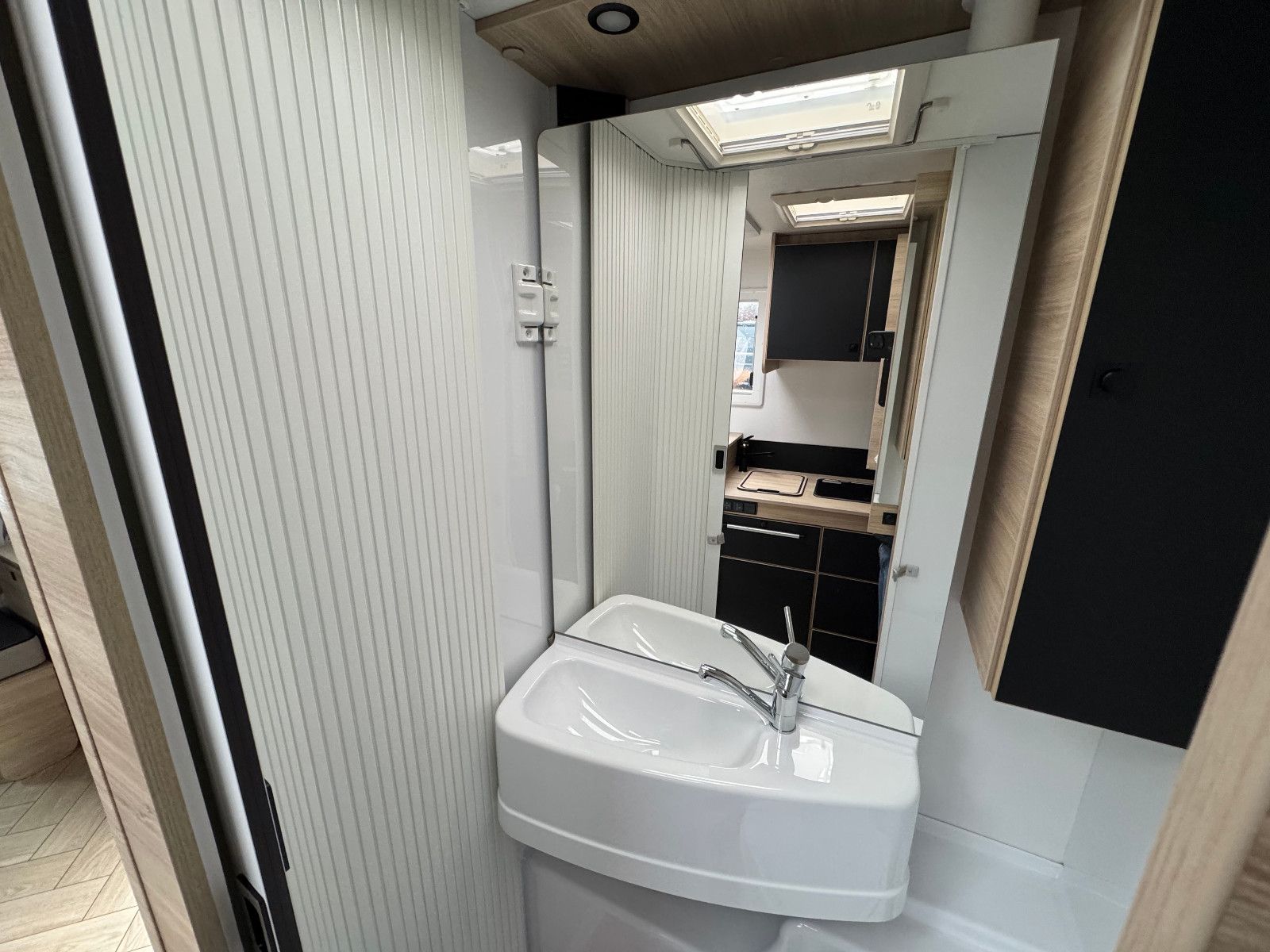 Fahrzeugabbildung Challenger 240 Etape Edition (Automatik)