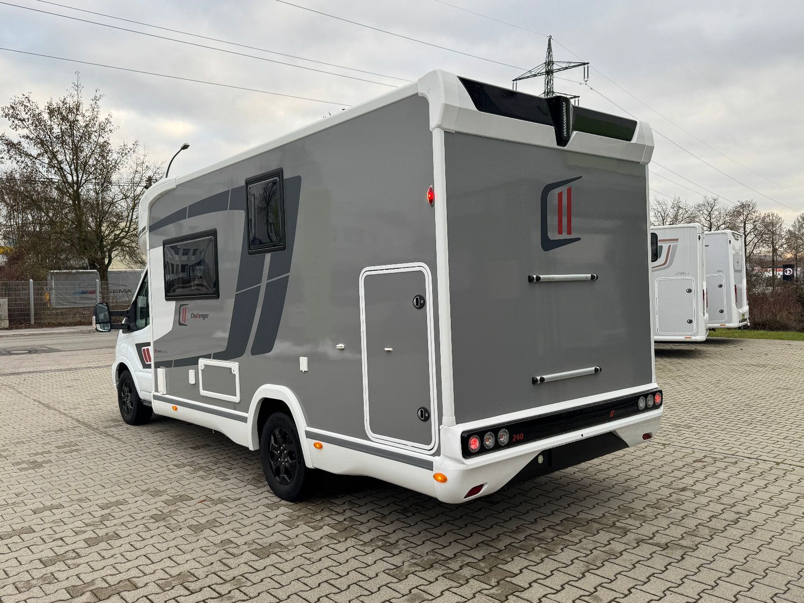 Fahrzeugabbildung Challenger 240 Etape Edition (Automatik)