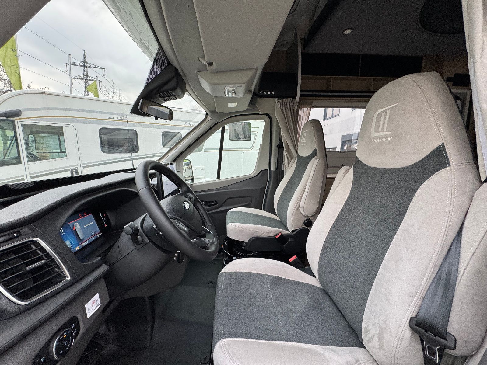 Fahrzeugabbildung Challenger 240 Etape Edition (Automatik)