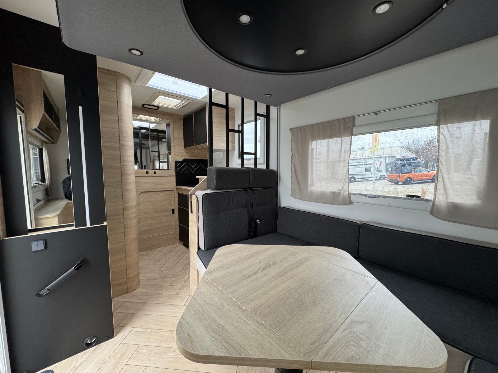 Fahrzeugabbildung Challenger 240 Etape Edition (Automatik)