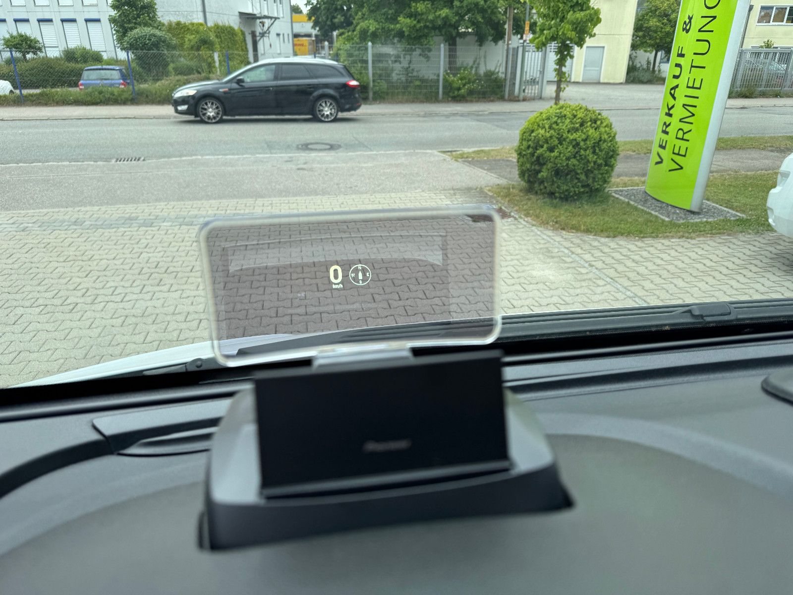 Fahrzeugabbildung Weinsberg CaraBus 630 MEG [OUTLAW] (Motorradgarage)