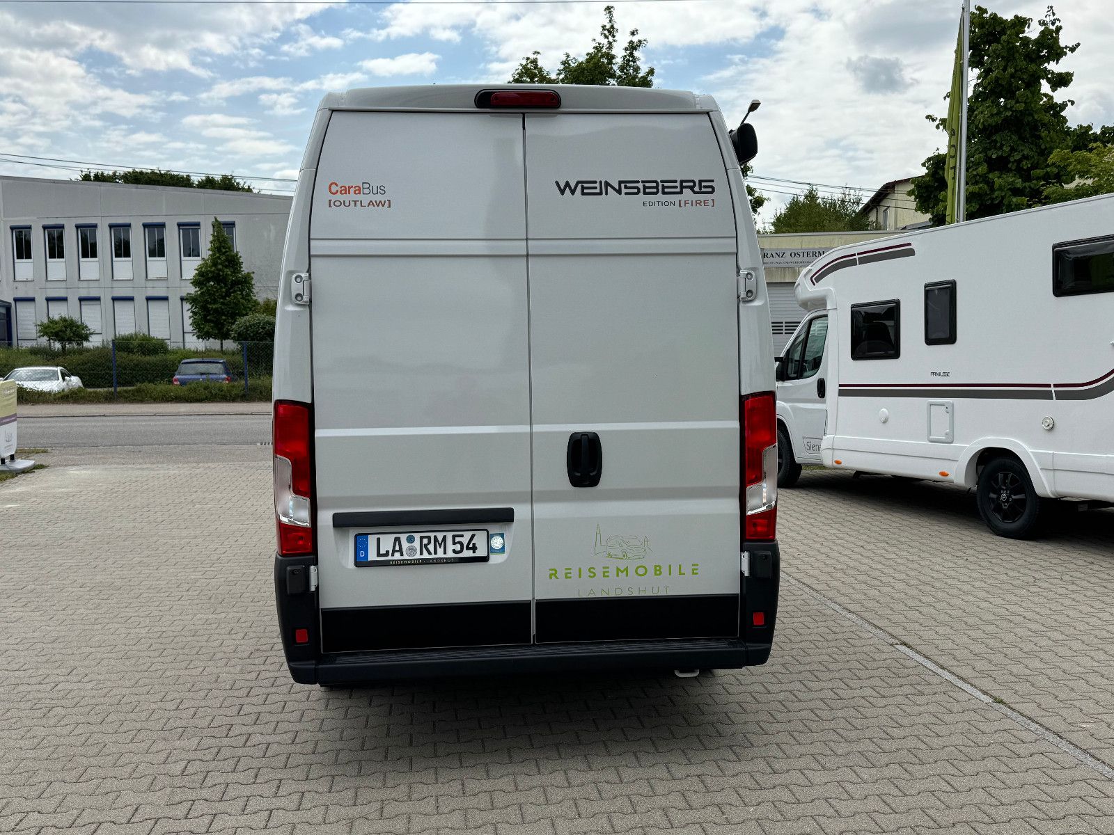 Fahrzeugabbildung Weinsberg CaraBus 630 MEG [OUTLAW] (Motorradgarage)