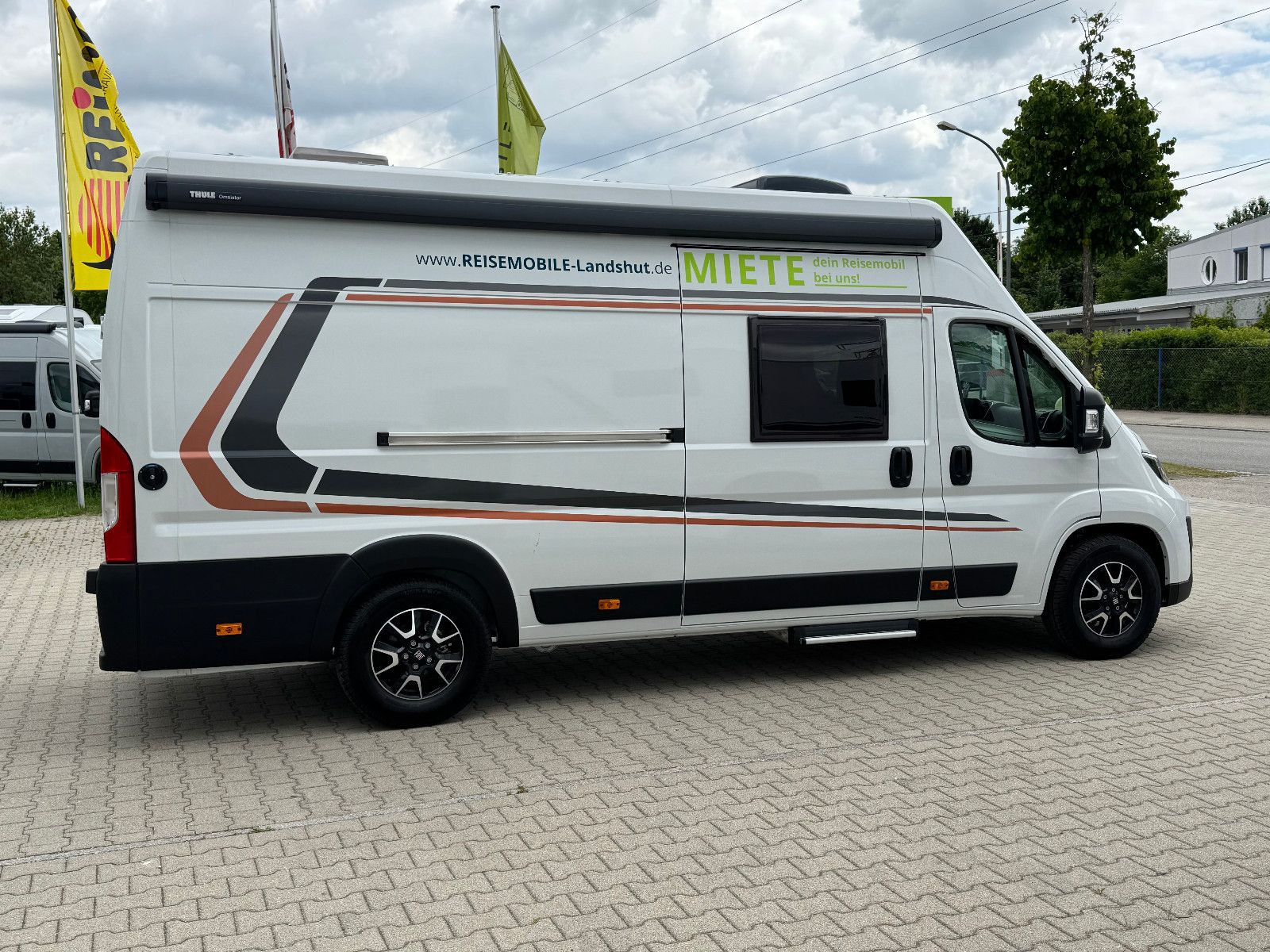 Fahrzeugabbildung Weinsberg CaraBus 630 MEG [OUTLAW] (Motorradgarage)