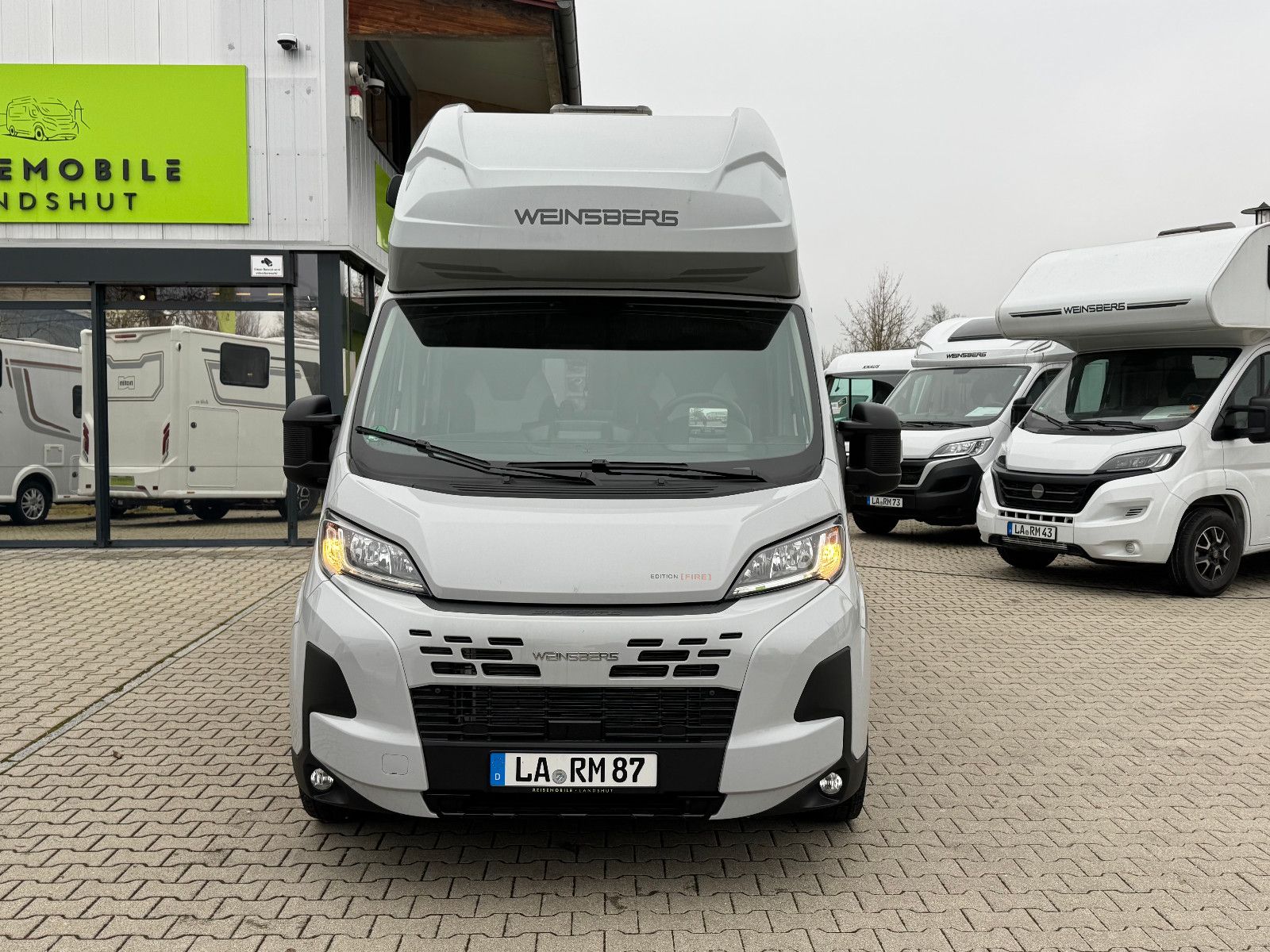 Fahrzeugabbildung Weinsberg CaraBus 600 EDITION [Fire] 600 MQH (AHK, Navi)