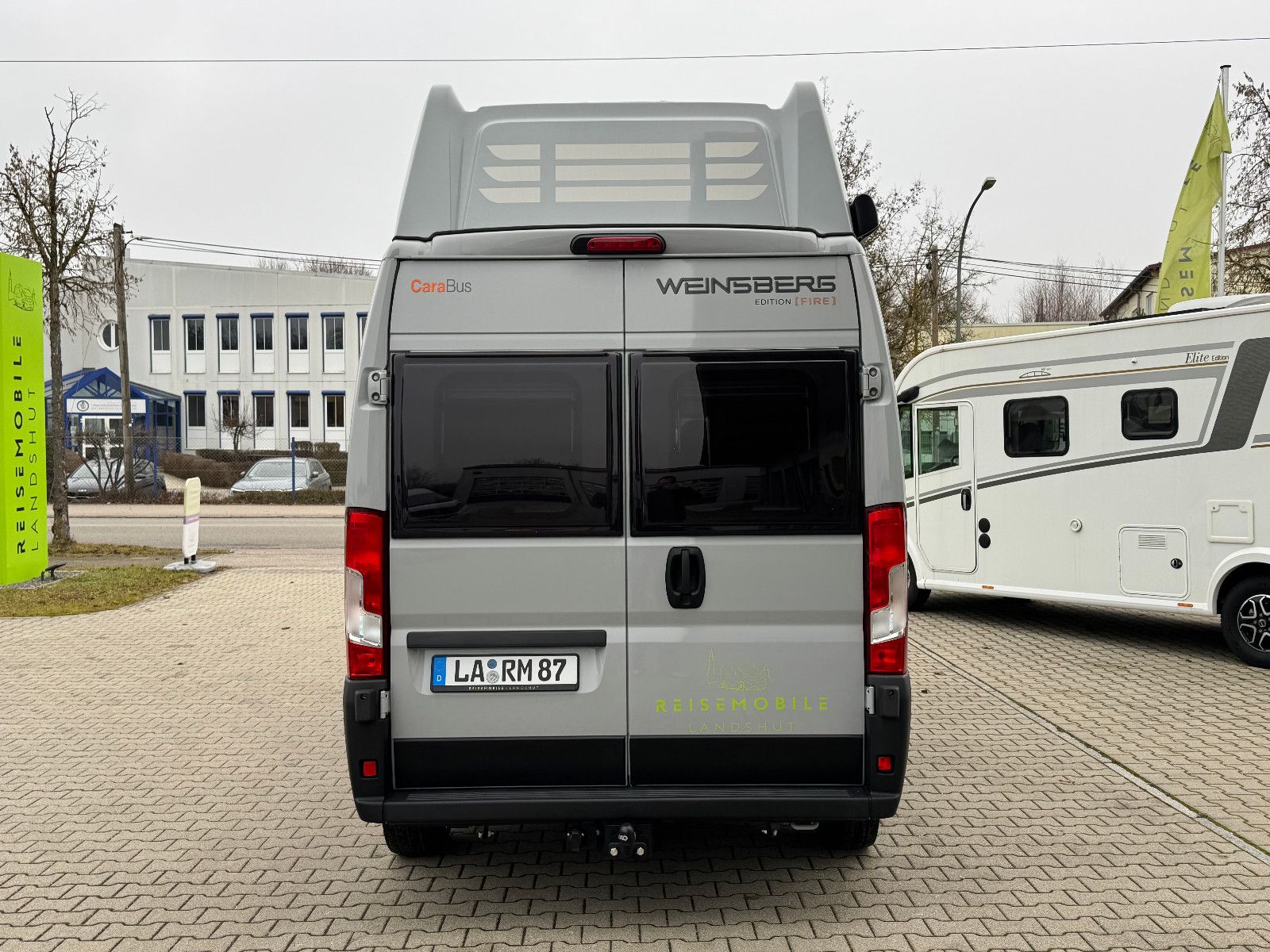 Fahrzeugabbildung Weinsberg CaraBus 600 EDITION [Fire] 600 MQH (AHK, Navi)
