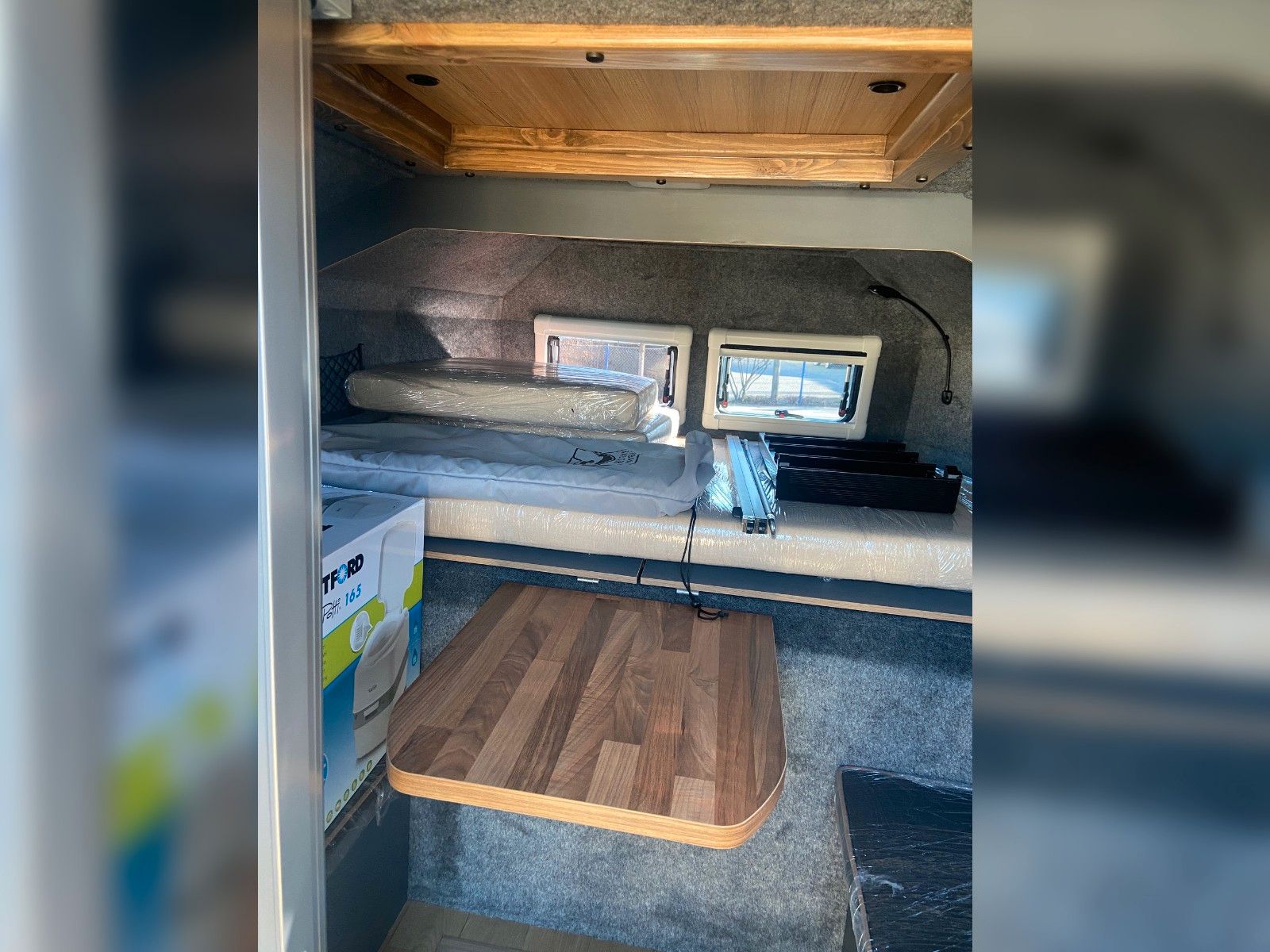 Fahrzeugabbildung Andere Hotomobil Gladiator EU S Premium Dachzelt+Dusche